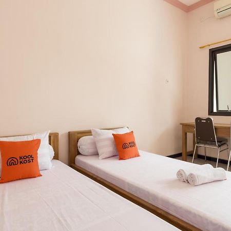 Hotel Koolkost Syariah Near Upn Veteran Medokanayu Exteriér fotografie