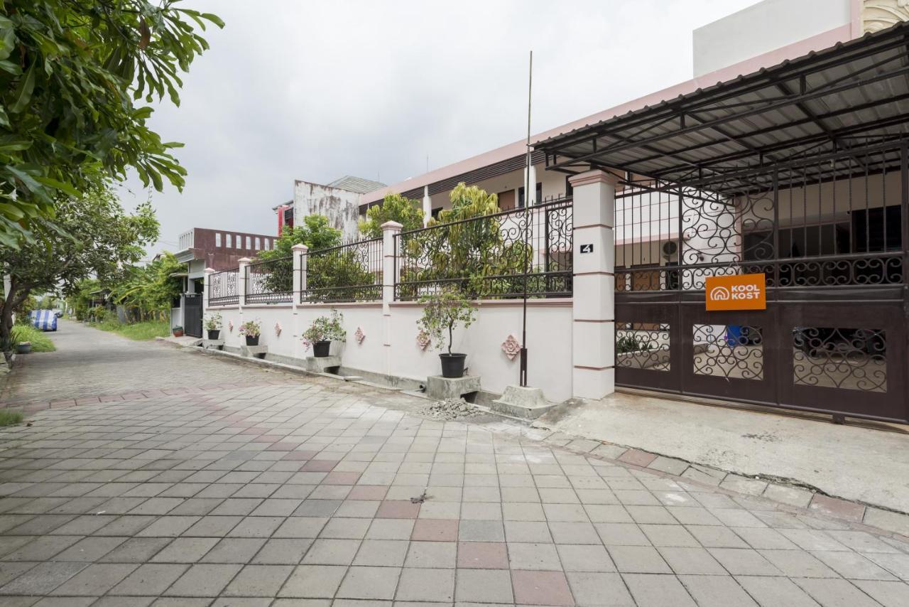 Hotel Koolkost Syariah Near Upn Veteran Medokanayu Exteriér fotografie