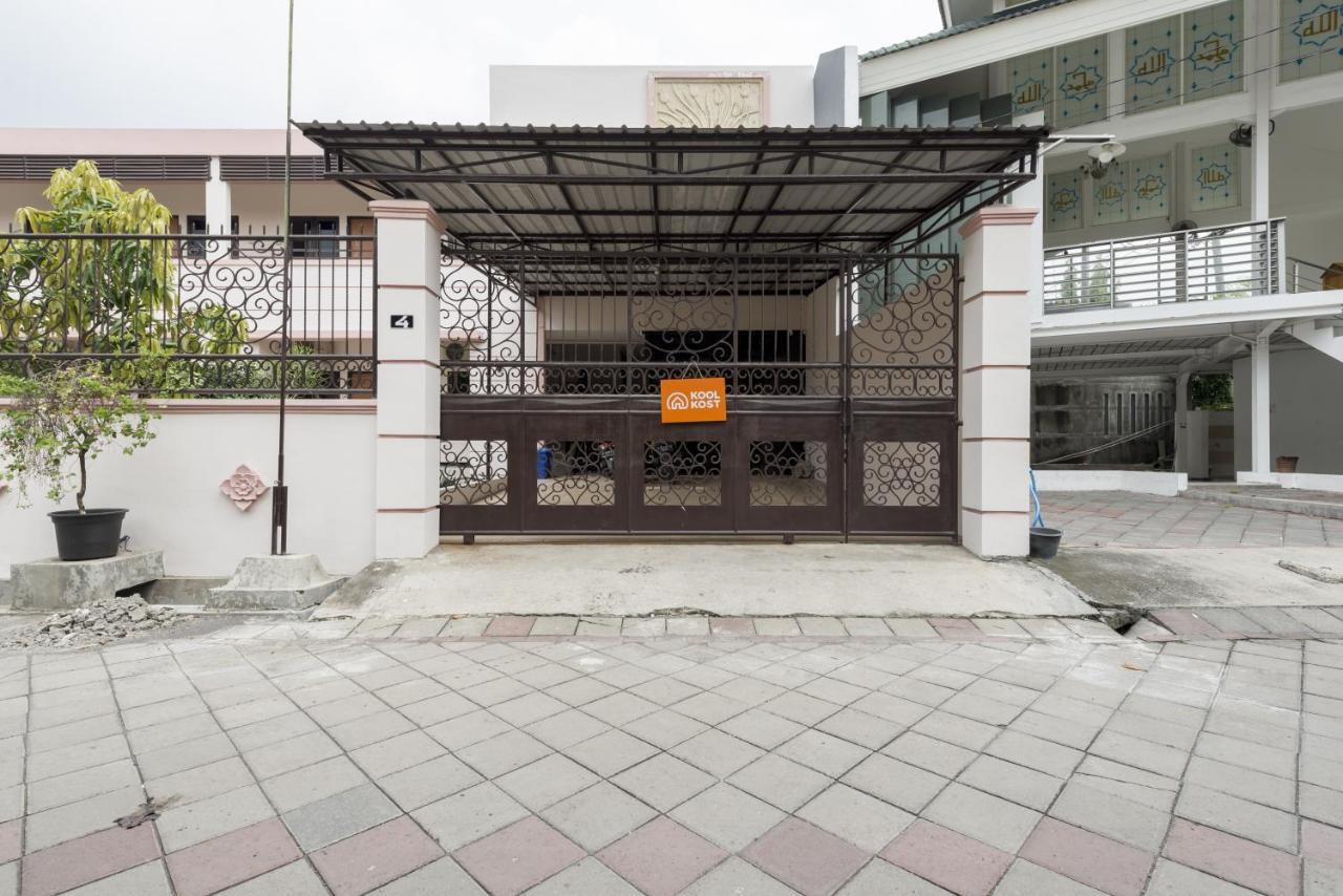 Hotel Koolkost Syariah Near Upn Veteran Medokanayu Exteriér fotografie
