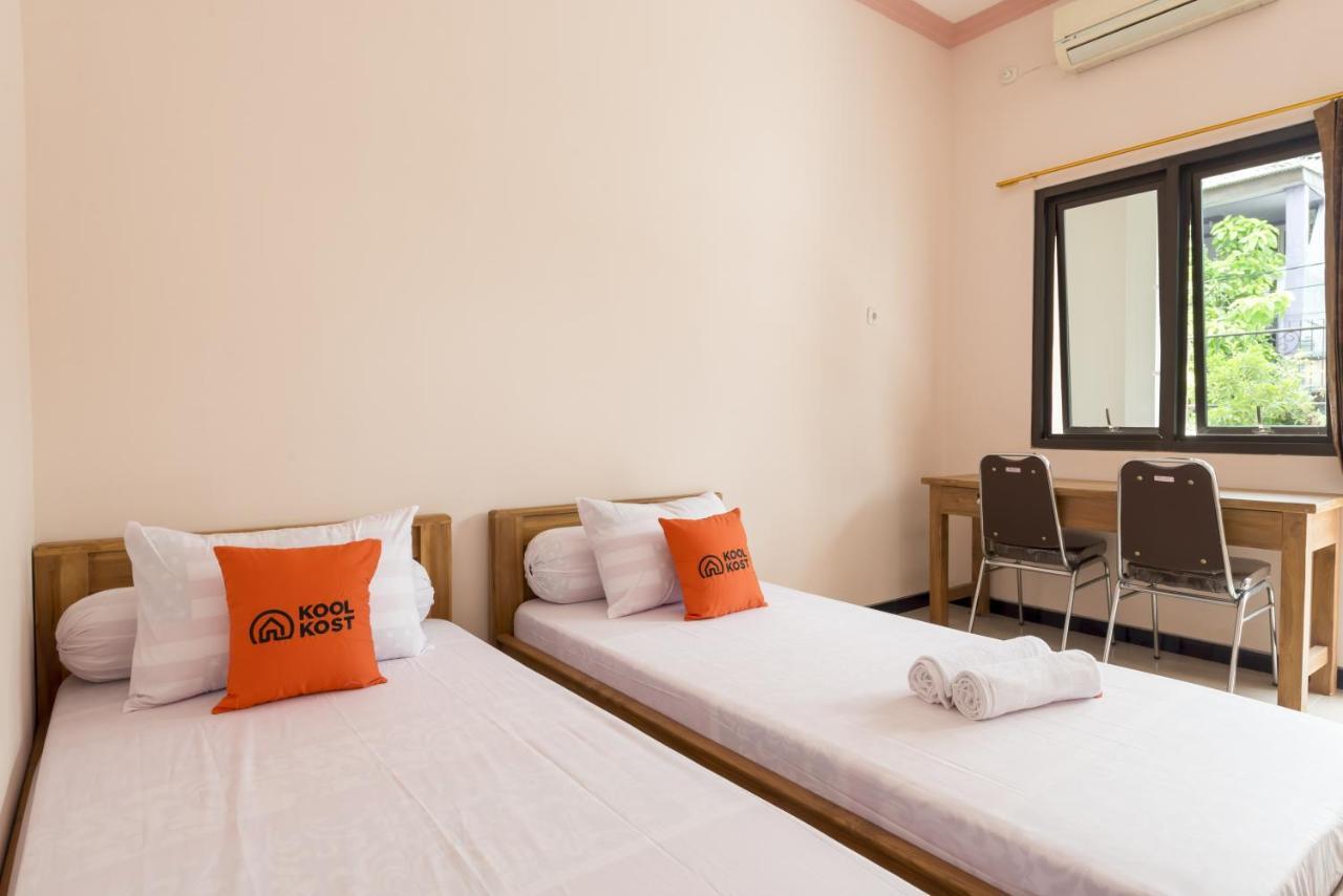 Hotel Koolkost Syariah Near Upn Veteran Medokanayu Exteriér fotografie